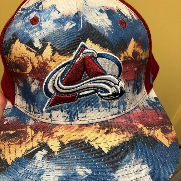 Colorado Avalanche Hat NWT - Picture 2 of 6